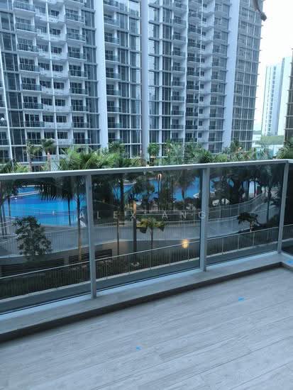 Grand Dunman image 1 of 6