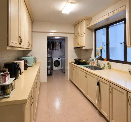 Kensington Park Condominium photo 5