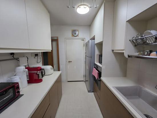 643 Punggol Central photo 4