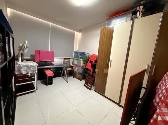 923 Hougang Avenue 9 photo 3