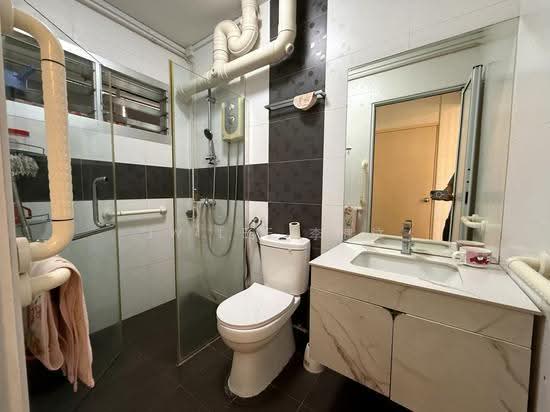 923 Hougang Avenue 9 photo 6