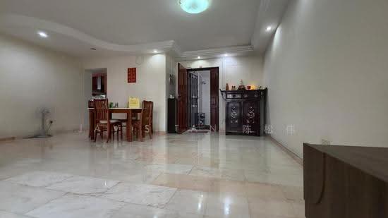 184A RIVERVALE CRESCENT image 1 of 10