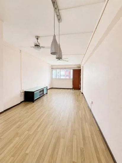 524 Hougang Avenue 6 image 1 of 10