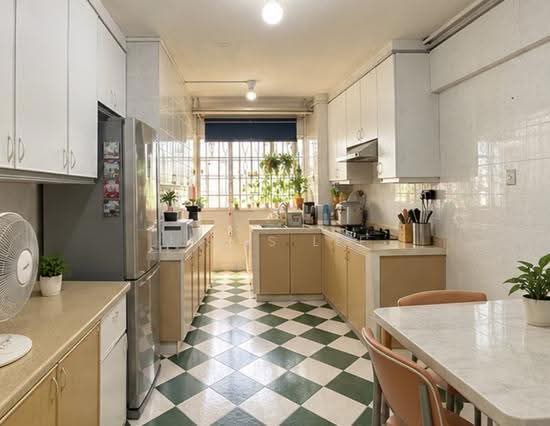 513 Jurong West Street 52 photo 2