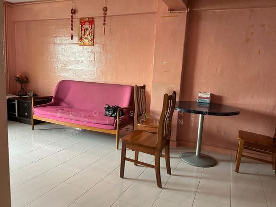 207 BOON LAY PLACE image 1 of 10