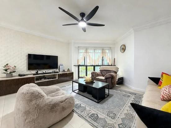 987D JURONG WEST STREET 93 image 1 of 10