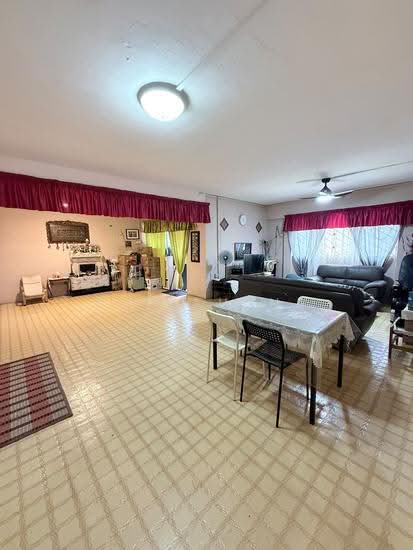 453 Jurong West Street 42 image 1 of 10