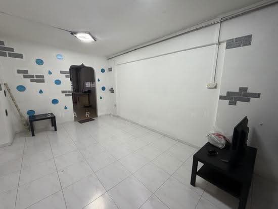 503 Bukit Batok Street 52 image 1 of 10