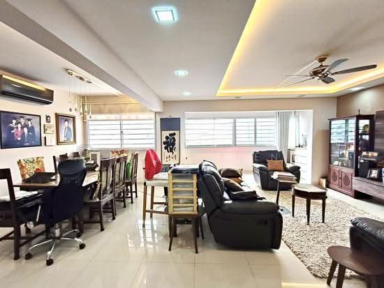 122 Bukit Batok Central photo 2