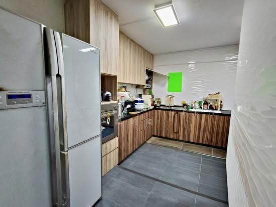 122 Bukit Batok Central photo 5