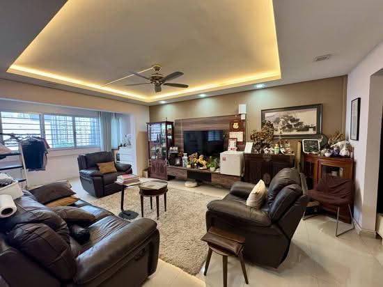 122 Bukit Batok Central