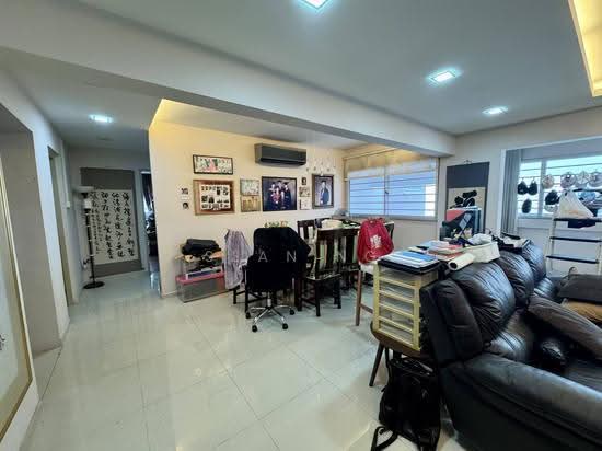 122 Bukit Batok Central photo 3