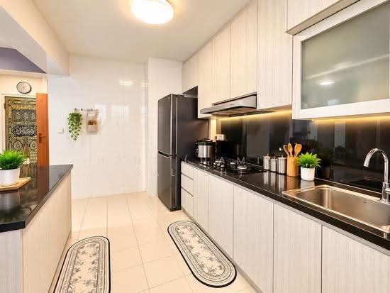 131C Canberra Crescent photo 4