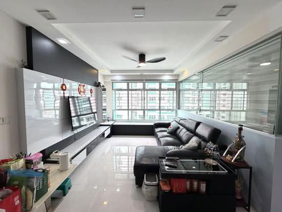468A Fernvale Link