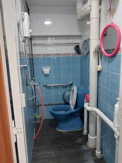 107 Jalan Bukit Merah photo 4