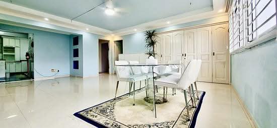 124 Pasir Ris Street 11 image 1 of 5