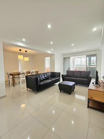 491A Tampines Avenue 9 image 1 of 9