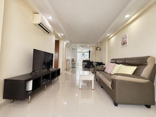 303 Serangoon Avenue 2 image 1 of 5