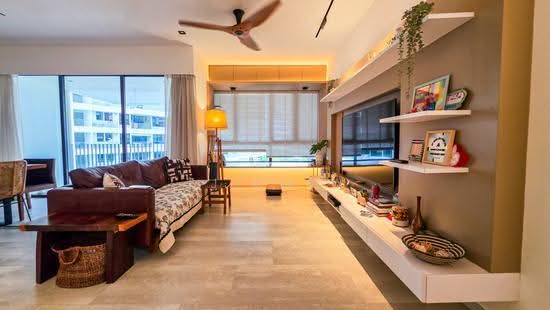 Spacious home with excellent natural lighting image 1 of 7