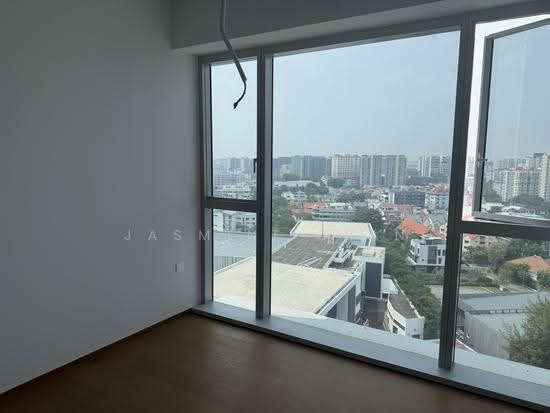 Grand Dunman photo 2
