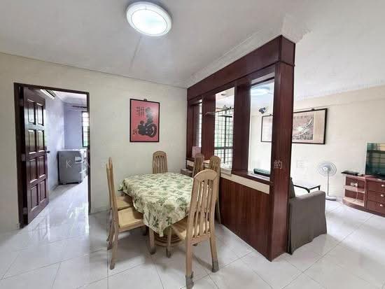 498J Tampines Street 45 photo 2