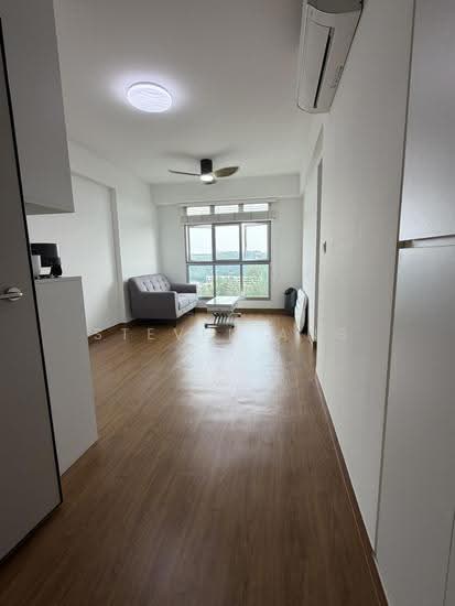 405B Northshore Drive image 1 of 5