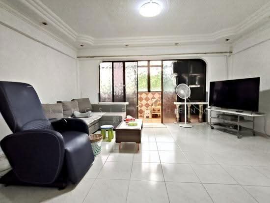 628 Hougang Avenue 8