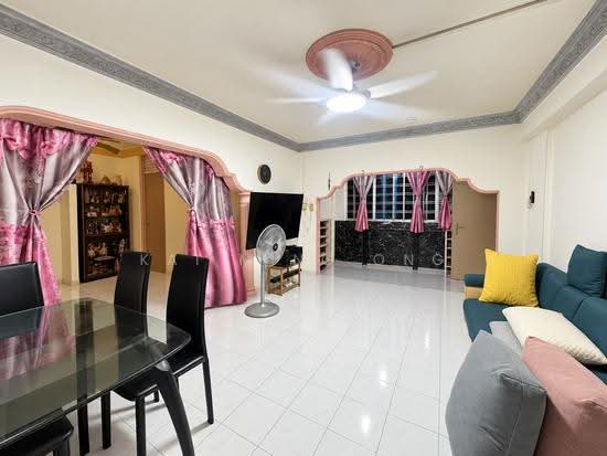 815 Jurong West Street 81 image 1 of 8