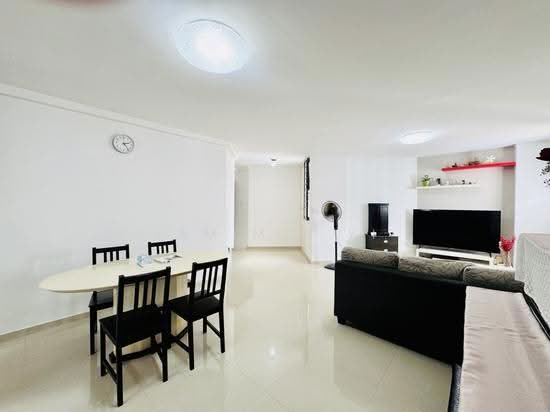 661 Choa Chu Kang Crescent image 1 of 10