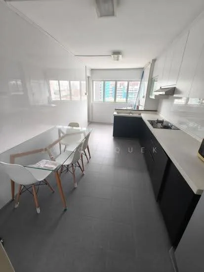 136 Bukit Batok West Avenue 6 image 1 of 6