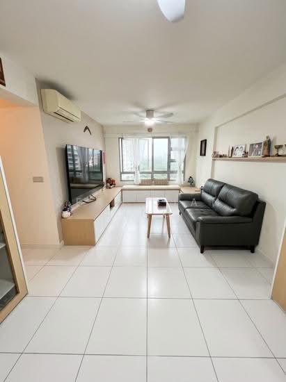 452A Sengkang West Way image 1 of 10