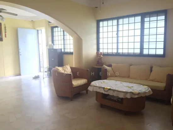 487 Pasir Ris Drive 4 image 1 of 8