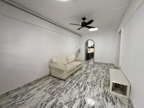 19 Hougang Avenue 3 photo 2