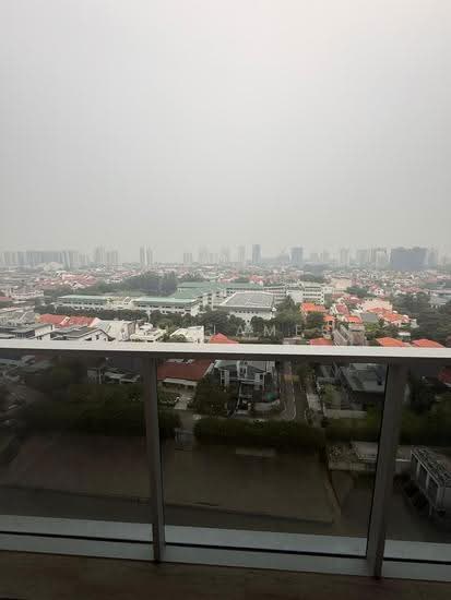 Grand Dunman image 1 of 6