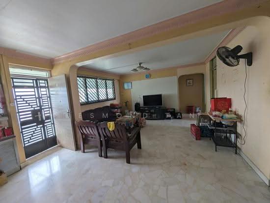 897 Tampines Street 81 image 1 of 10