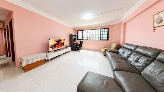 227 Jurong East Street 21 image 1 of 6