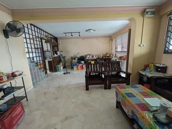 897 Tampines Street 81 image 1 of 10