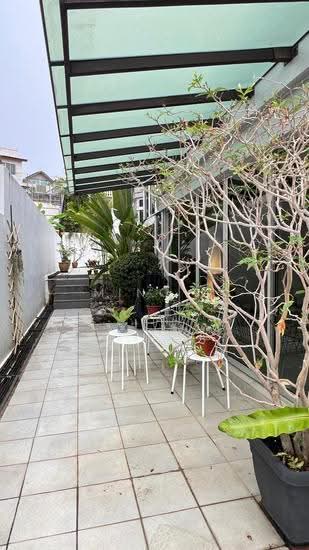 Semi-D in Siglap Center Area! image 1 of 10