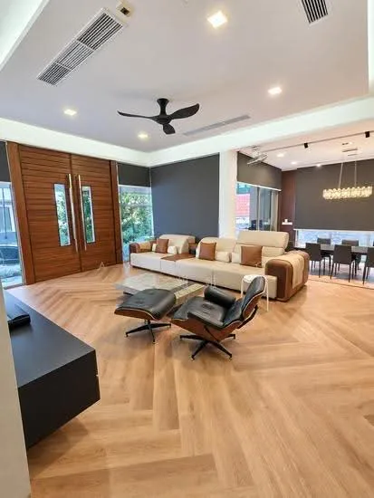 Bedok Avenue Freehold Bungalow image 1 of 10