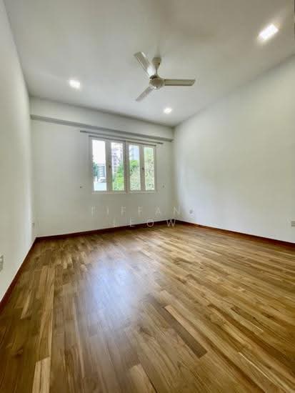 *** NEWLY RENOVATED!!! WALK TO GREAT WORLD CITY! photo 6