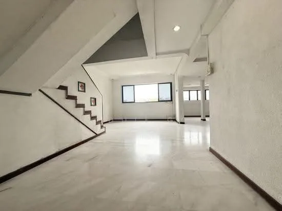 336 Jurong East Avenue 1 image 1 of 10