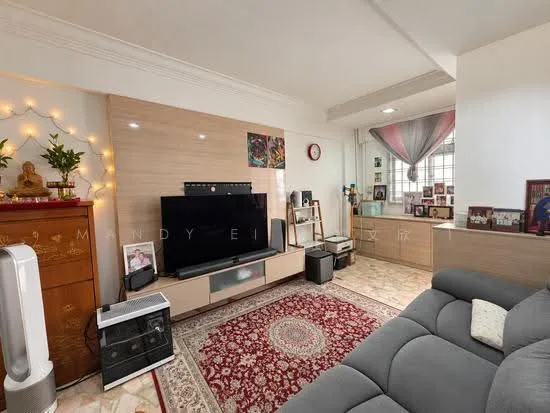 739 Yishun Avenue 5 image 1 of 10