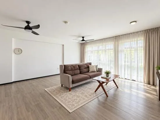 126C Canberra Street image 1 of 8