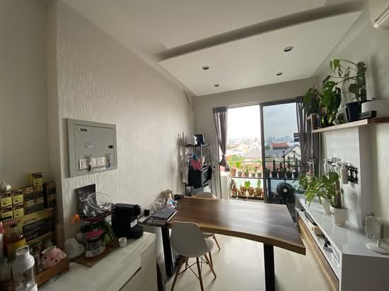 LAVERNE'S LOFT