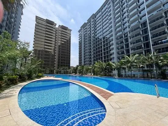 Grand Dunman image 1 of 6
