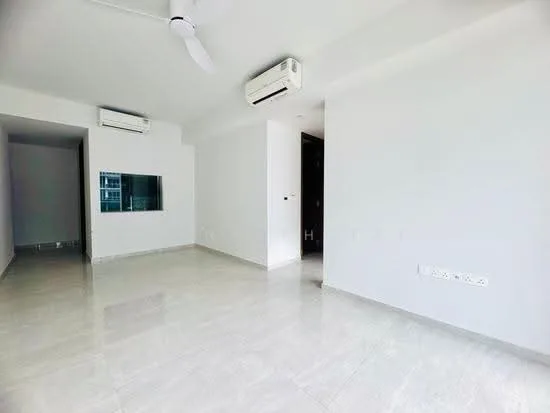 Grand Dunman image 1 of 6