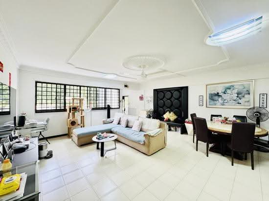 266 Tampines Street 21