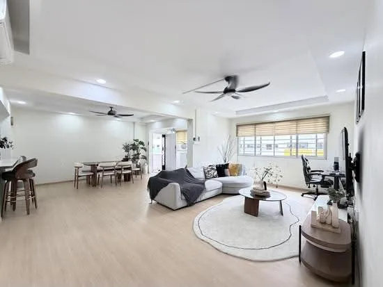 748 Jurong West Street 73 image 1 of 10