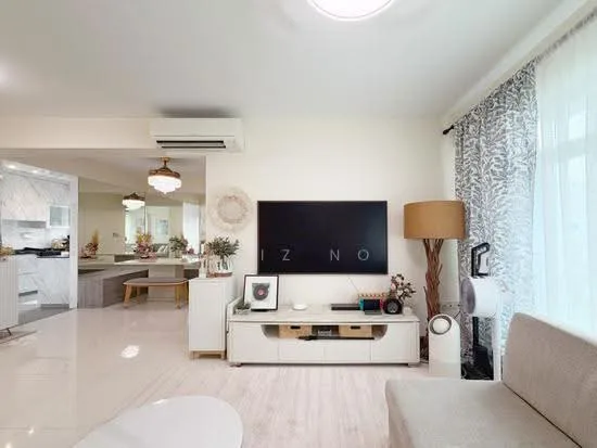 561B Jurong West Street 42 image 1 of 10