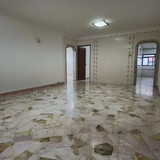 545 Jurong West Street 42 image 1 of 8